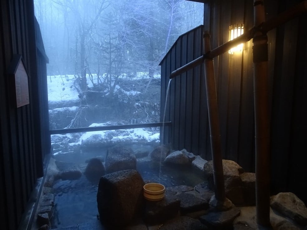 Un Onsen sous la neige
