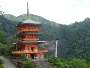 pagode-nachi-falls