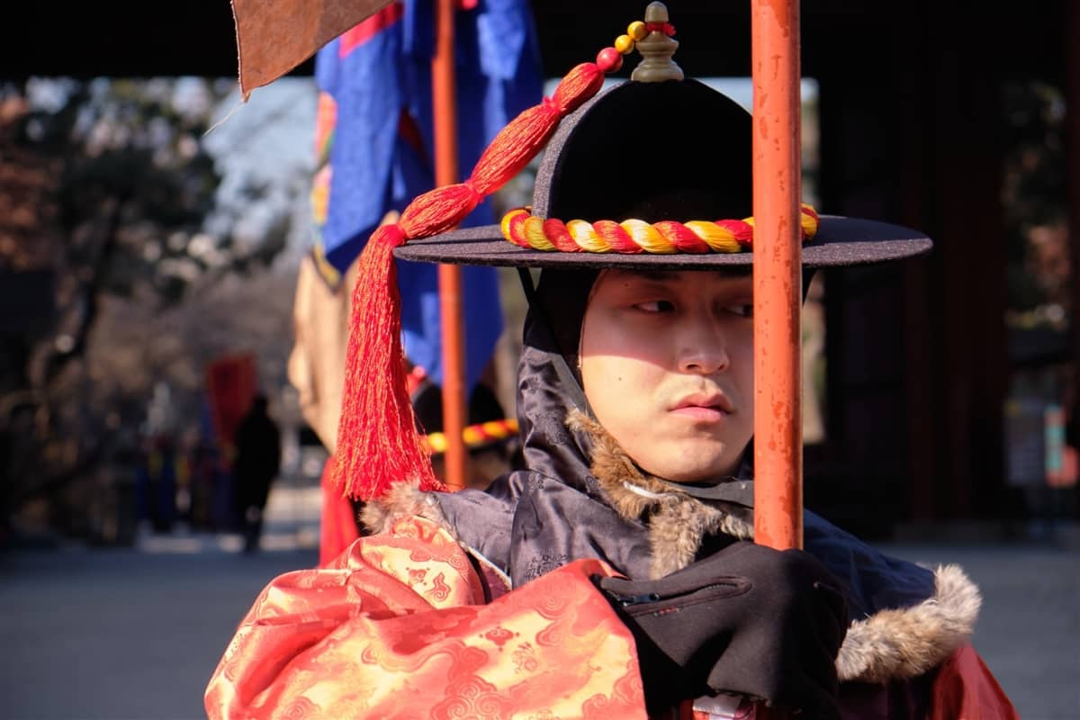 La relève de la garde au Deoksugung Palace